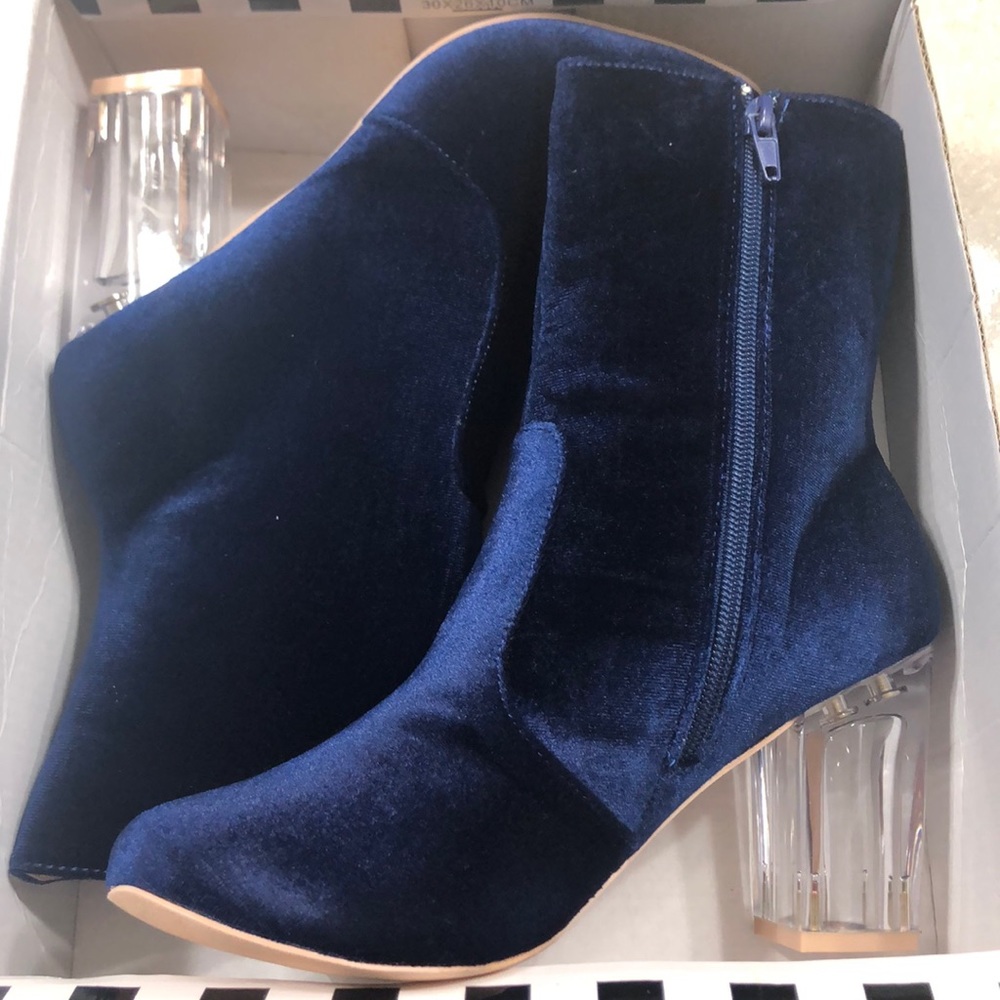 Boots - Picture 2 of 4